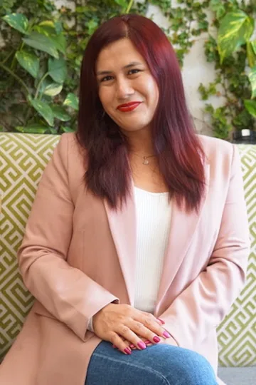 Miss Yera, modelo de campana en Lima, calendario 2026