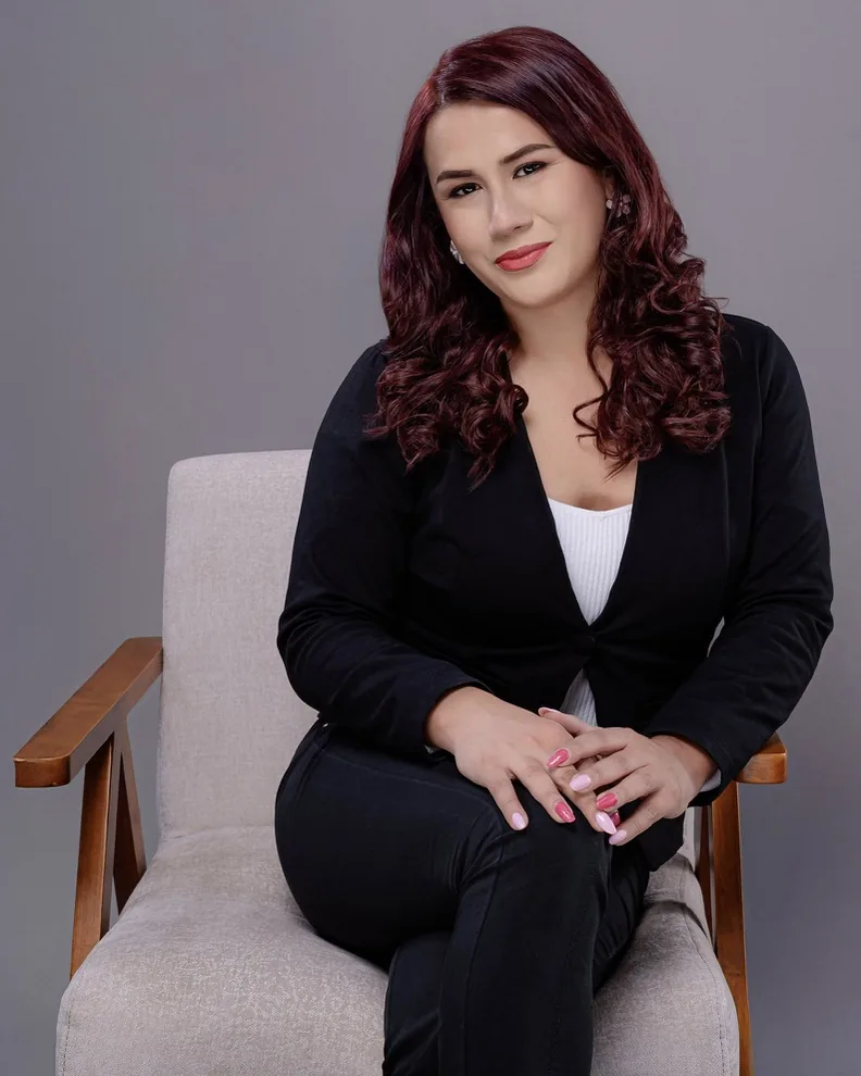 Miss Yera, modelo comercial en Lima, calendario 2026